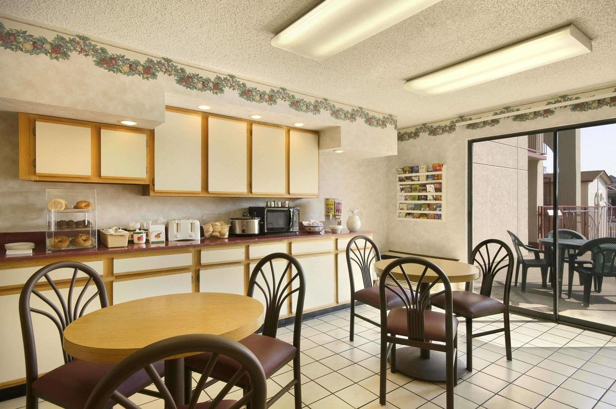 במוטל Super 8 By Wyndham Springdale Ar מראה חיצוני תמונה